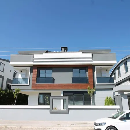 New Flat&large Living Space 2-4 Near By Lara