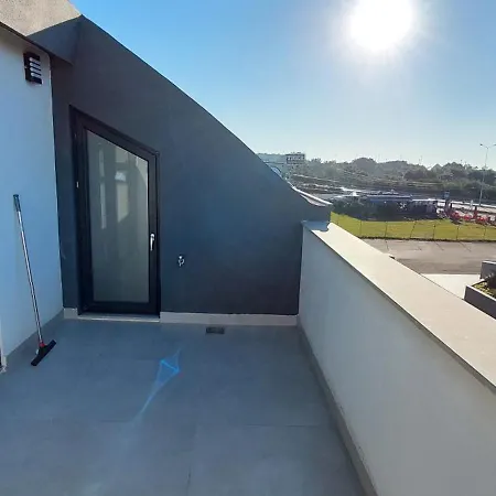 New Flat&large Living Space 2-4 Near By Lara