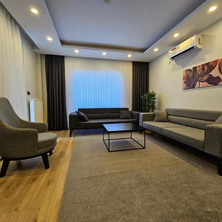 Appartamento New Flat&large Living Space 2-4 Near By Lara *
