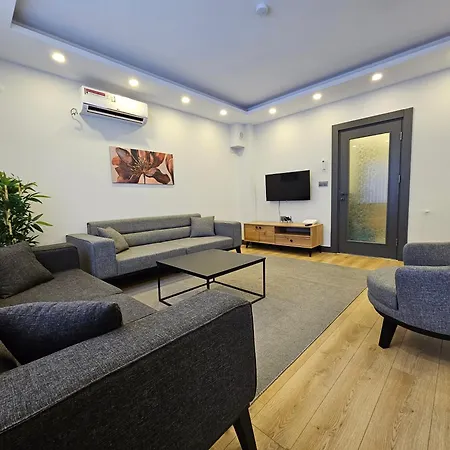 New Flat&large Living Space 2-4 Near By Lara *