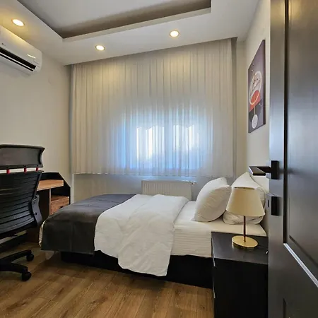 New Flat&large Living Space 2-4 Near By Lara Appartamento