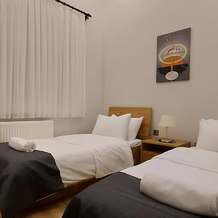 New Flat&large Living Space 2-4 Near By Lara Appartamento